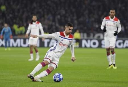 迫使其在进 迫使其在进